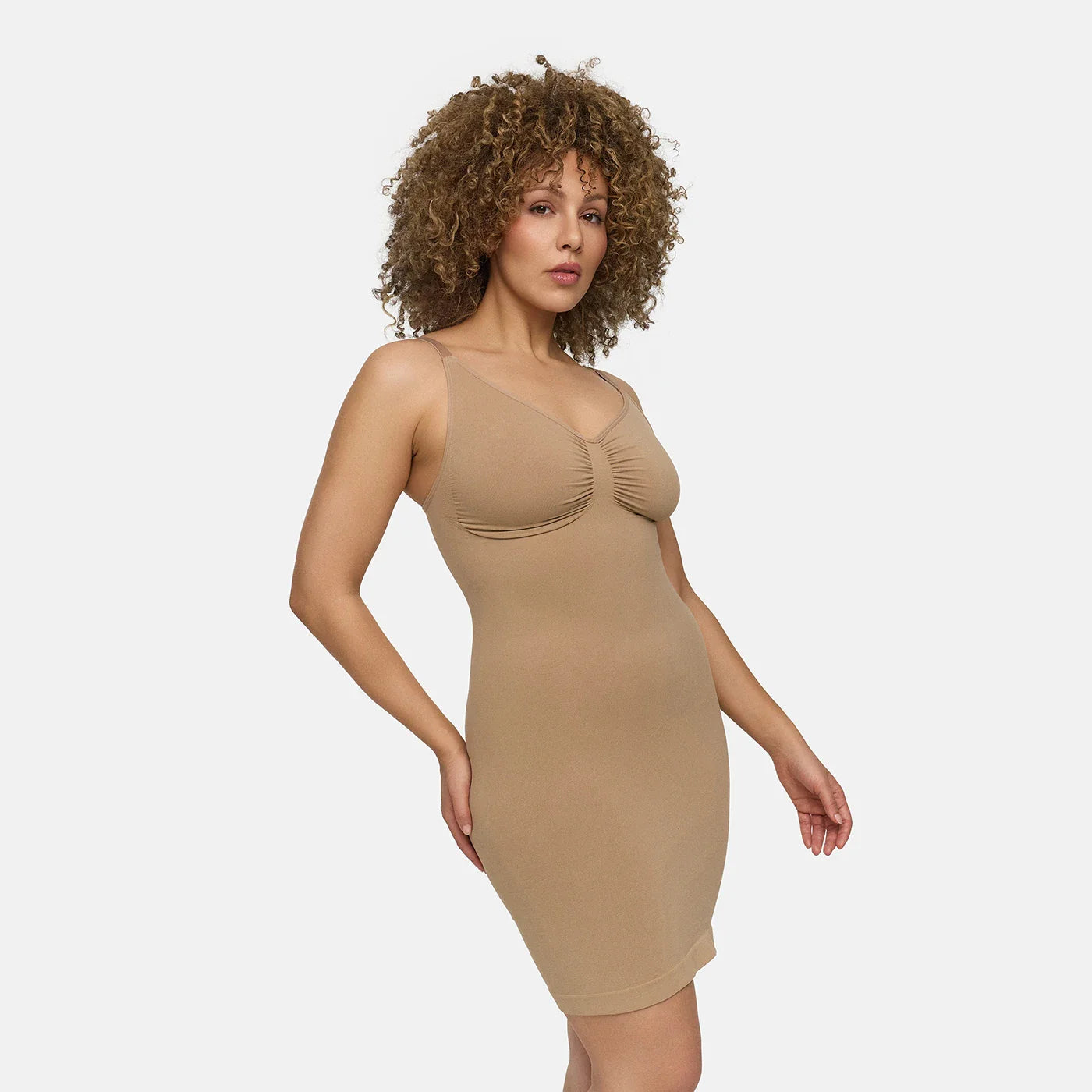 Fondderobesculptant3.webp