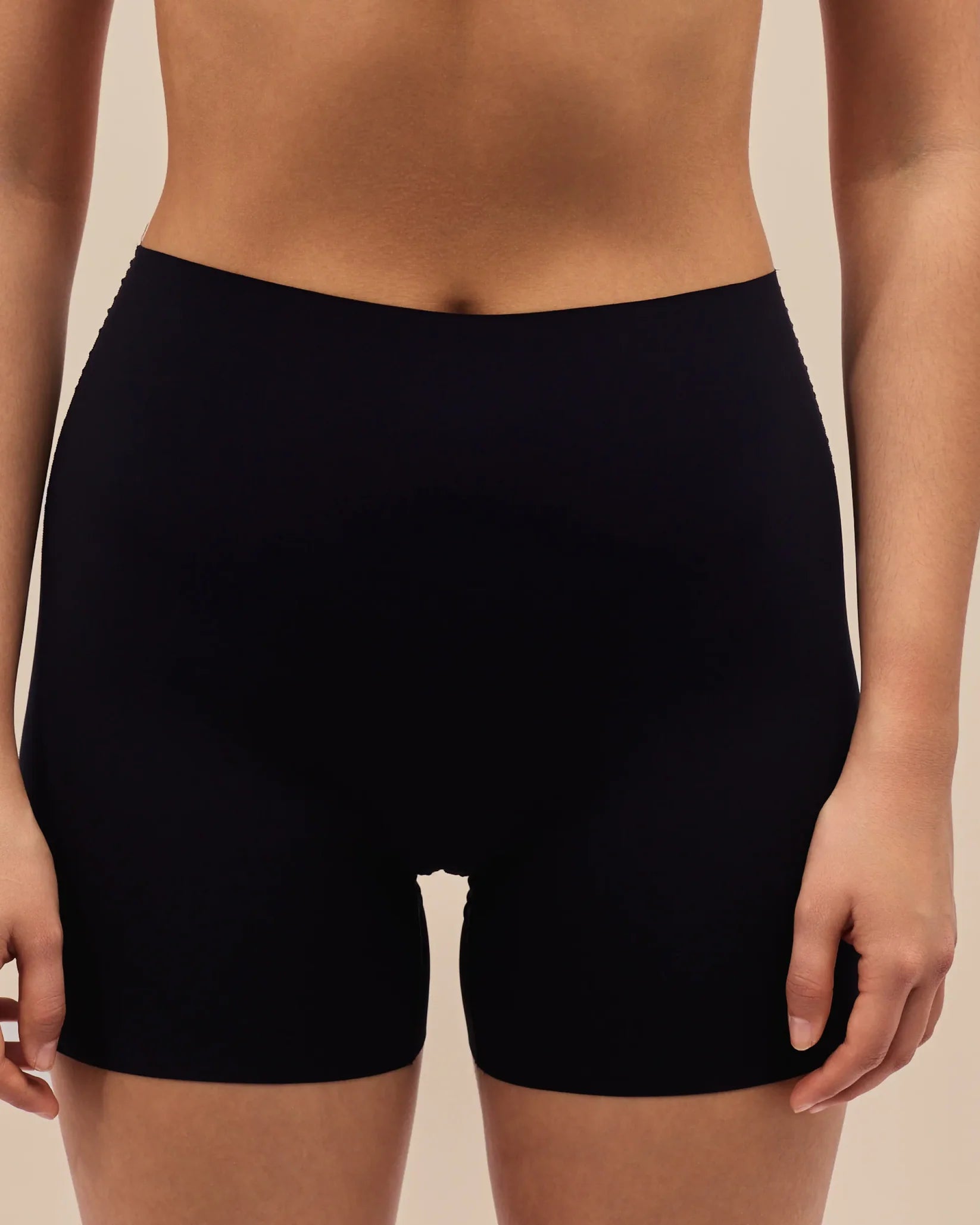Short Invisible Sous Robe Anti-Frottement