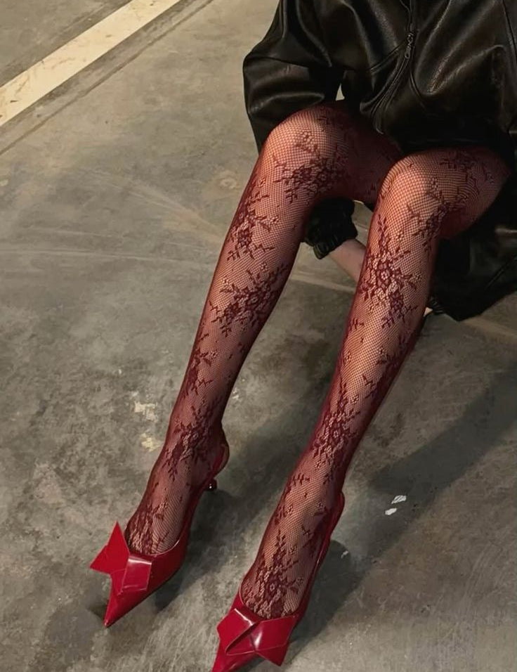 collantsresillerougevelvethabits.jpg