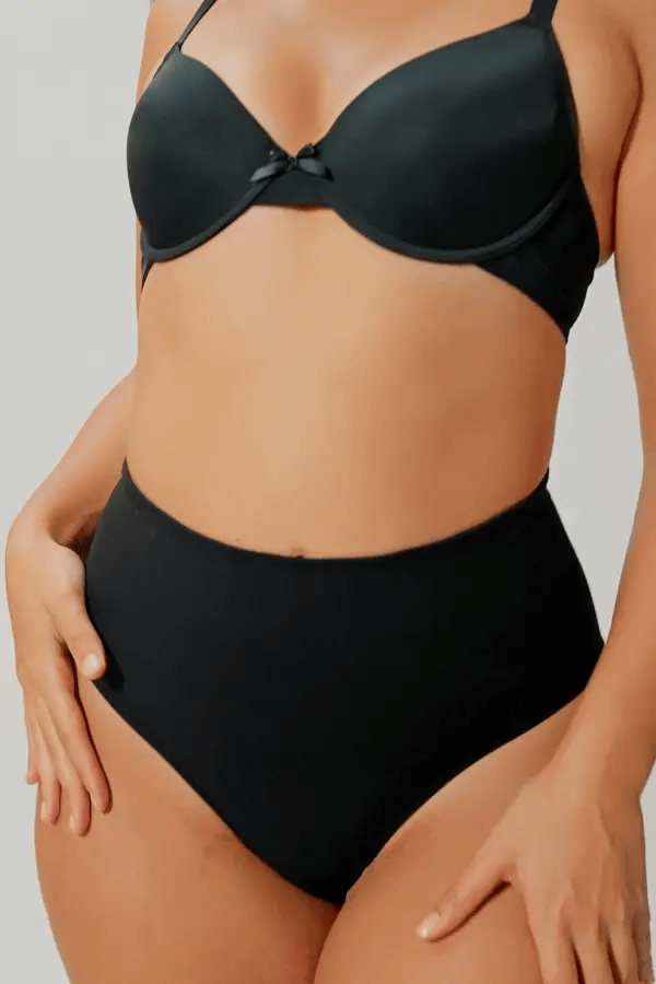 culotte_gainante_noir_en_action_twins