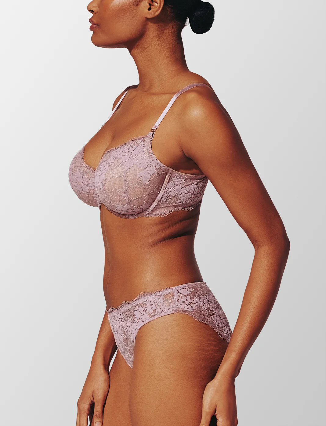soutien_gorge_dentelle-violet-cote